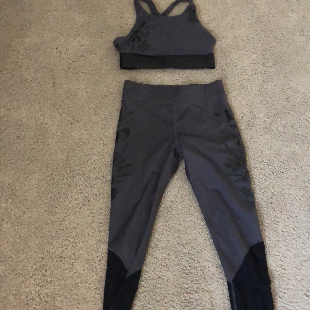 Matching tights and sports bra.